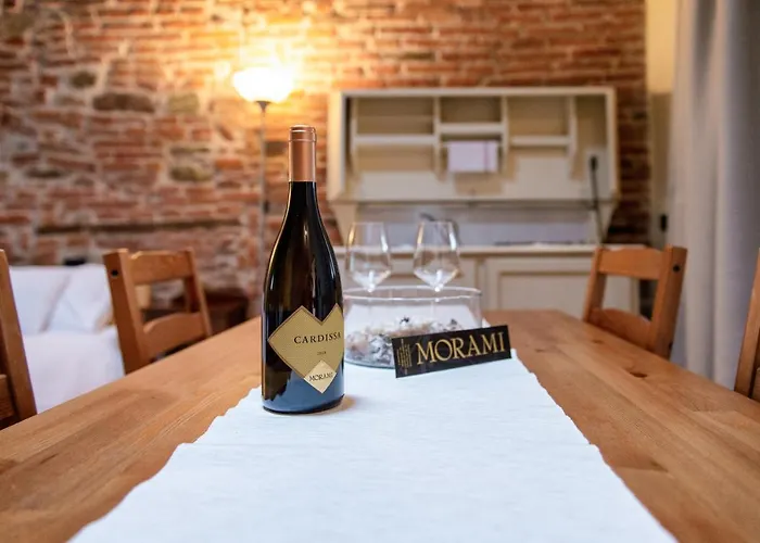 Morami Wine Farm stay *